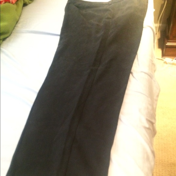 TOMMY BAHAMA CharcoalGrey SLACKS; Size 42 x 32; Like-New Cond. NEW $128; NOW $15 - Picture 11 of 16